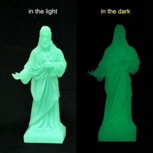 glow-in-the-dark-jesus.jpg