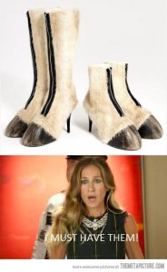 funny-Sarah-Jessica-Parker-horse-boots.jpg