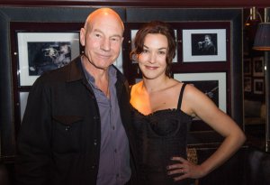 Patrick+Stewart+Sunny+Ozell+Sunny+Ozell+Performs+0TxFtoOR-pLl.jpg