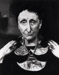 Dame_Edith_Sitwell.jpg