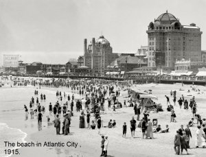 The beach in Atlantic City , 1915..jpg