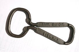 270px--_Coca-Cola_-_Old_bottle_opener_-.jpg