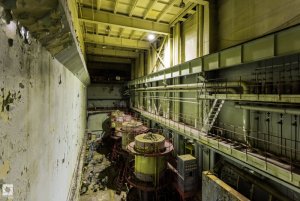 Chernobyl-Nuclear-Power-Plant-Control-Room-20.jpg