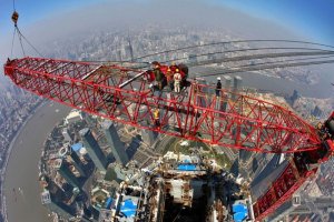Shanghai_cranes__5_2858121k.jpg
