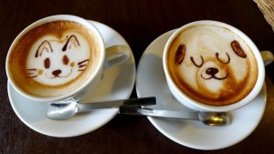 funny-coffee-with-dog-and-cat-face_3840x2160.jpg
