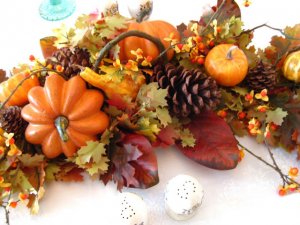 thanksgiving-decorating-ideas-640x480-the-beehive-cottage-happy-thanksgiving-moyuc.com.jpg