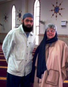 Maureen & Ali at mosque sp.jpg