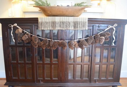 14b-diy-pine-cone-crafts-ideas-homebnc.jpg