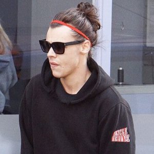 Headband-Man-Bun-Hairstyle.jpg
