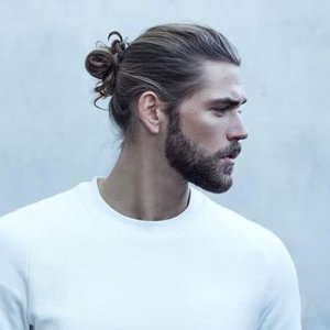 Man-Bun-with-Full-Beard.jpg