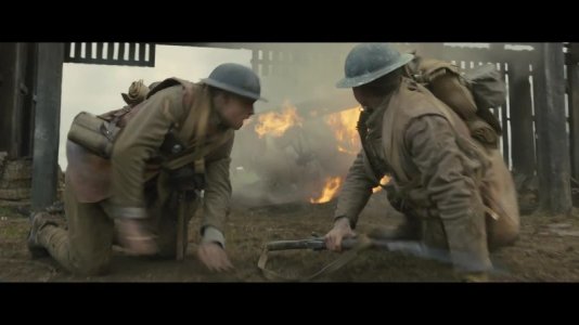 vanityfair_1917-clip-a-dogfight-a-plane-crash-a-moment-of-compassion.jpg