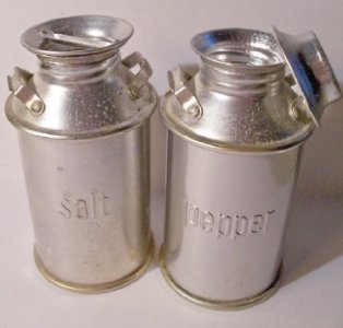 milk cans.jpg