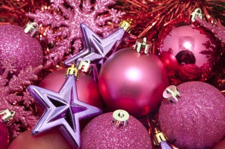 PINK_BAUBLES.JPG