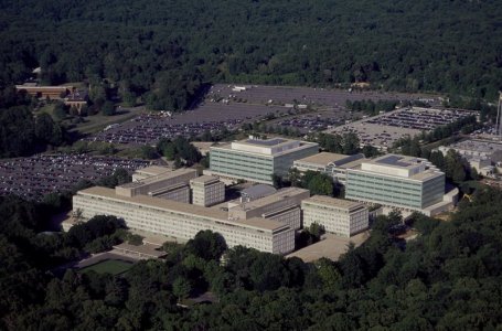 Aerial_view_of_CIA_headquarters,_Langley,_Virginia_14760v.jpg