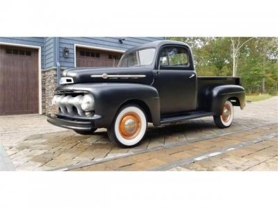 ford f1 1952 3 on the tree.jpg