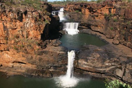 waterfall.jpg waterfall.jpg