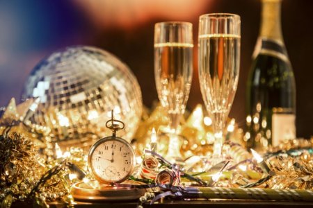 new-years-eve-holiday-party-pocket-watch-clock-at-royalty-free-image-1575405853.jpg