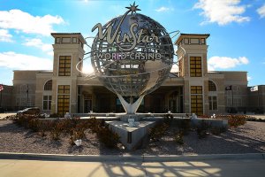 winstar-entry-day-01.jpg winstar-entry-day-01.jpg