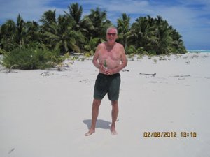LON ON BEACH.jpg