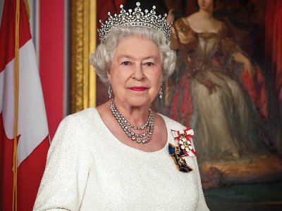Queen-Elizabeth-NationalPostcom.jpeg