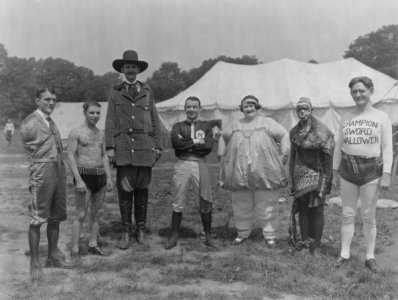 depositphotos_12301624-stock-photo-circus-folks.jpg