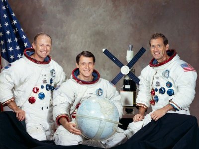 astronaughts.jpg