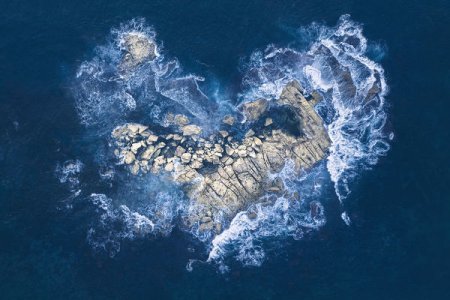 Heart shaped rock island.jpg