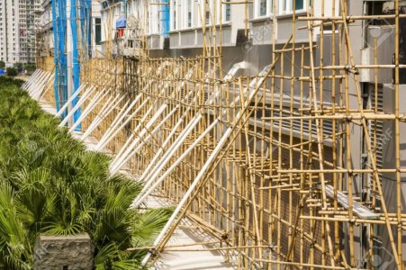 93376554-construction-site-in-hong-kong-with-bamboo-scaffolding.jpg