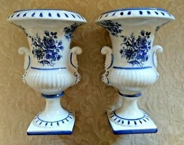 Vintage-Italian-Blue-White-Capodimonte-Porcelain-Urn.jpg