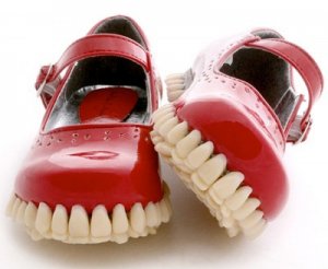 bizarre-weird-shoes-design-1-400x328.jpg