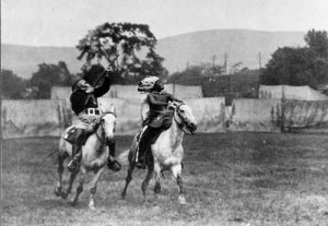 Buffalo-Bill-shooting.jpg
