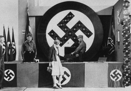 nazi.jpg