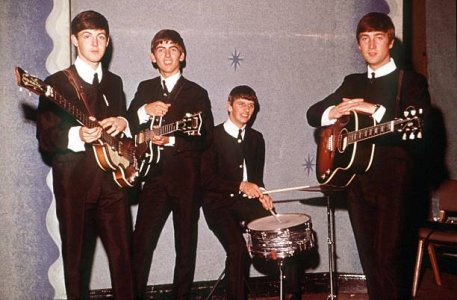 the-beatles-paul-mccartney-george-harrison-ringo-starr-and-john-picture-id79038452.jpg
