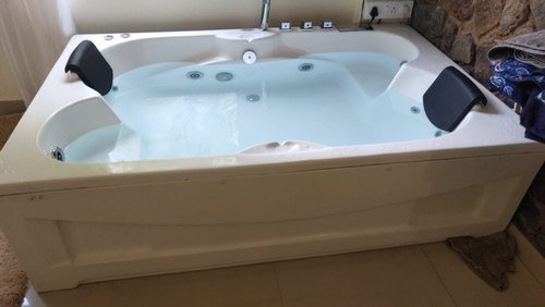 twin bath.jpg