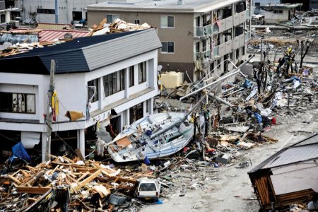 tsunami.jpg