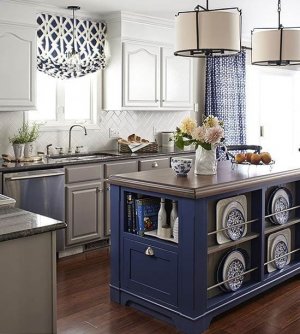 Gorgeous-Blue-and-White-Kitchen-Inspiration-via-A-Blissful-Nest-004.jpg