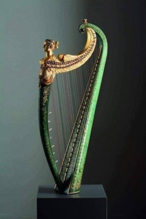 irish harp.jpg