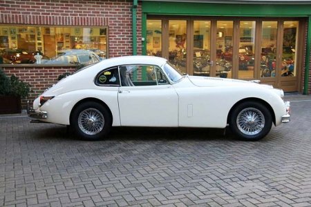1960 Jaguar XK 150S Hartin Fastback 9.jpg