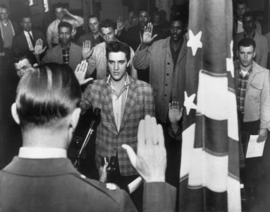 elvis.jpg
