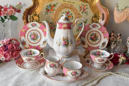teaset.jpg
