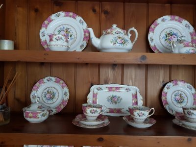 teaset.jpg
