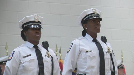 2b083766-7357-42c7-a62b-7858ed055f29-large16x9_FemaleCPDofficers1.jpg