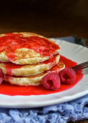 lemon-ricotta-souffle-pancakes[1].jpg