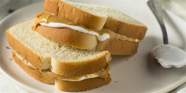 peanut-butter-marshmallow-sandwich-today-main-180924_75d28f2e2e20a67d18d28c25aaf2bdbe.fit-760w.jpg