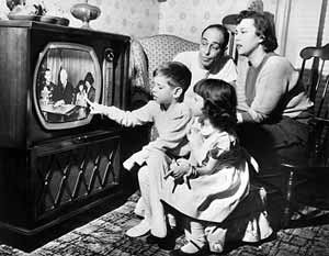 old-fashioned-tv.jpg