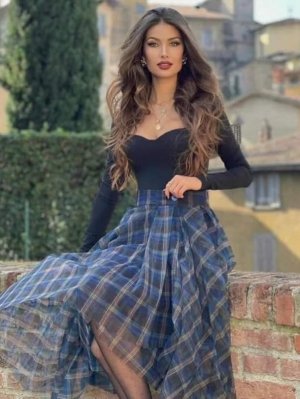 grey morn jada A2.jpg