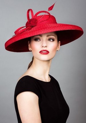 eccetric red hat morn.jpg