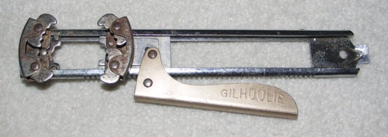 The_--Gilhoolie---_jar_opener_invented_by_Dr._C._W._Fuller.jpg