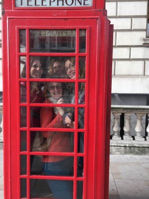 Englandphonebooth.jpg