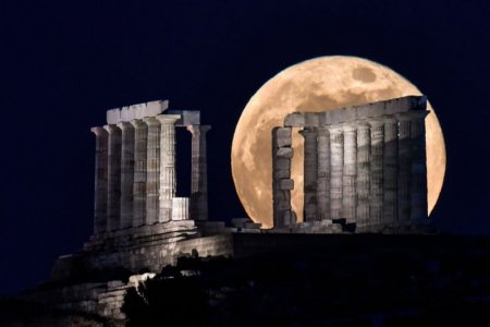 moon 2.jpg